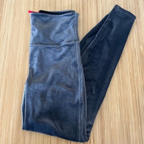 Spanx Velvet Leggings Silver Chrome Size Large - Picture 1 of 6